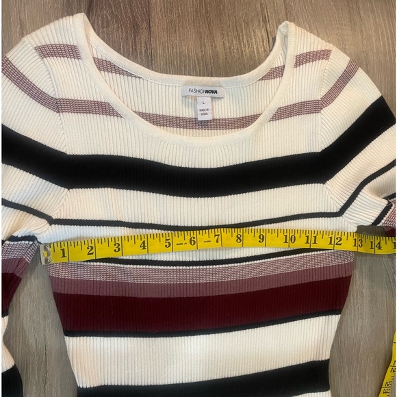 Stripped sweater dress,Multi colored, white, black,Maroon,long sleeve, Large - Picture 7 of 11